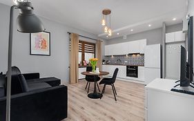 Coco Premium Warszawa Radość
